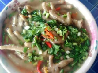 ก๊ะฉ๊ะก๋วยเตี๋ยวไก่ตุ๋นมะระ พังปริง ในไร่