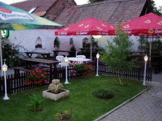 Restaurace Bowling U Pařízků