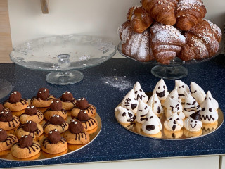 Silver Moon Bakery