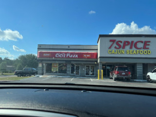 Cicis Pizza