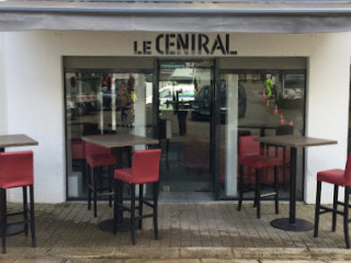 Le Central