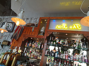 Browns Bistro