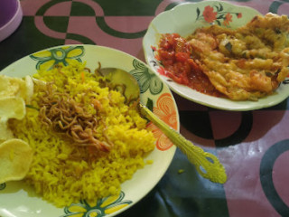 R.m Nasi Kuning 83 Bongki