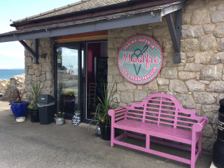 Moelfre Ice Cream Parlour