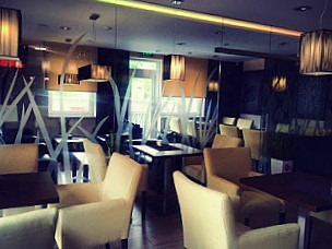 Ravasz Cafe Garden
