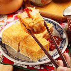 Xiǎo Qiū Chòu Dòu Fǔ Xiao Chew Stinky Doufu