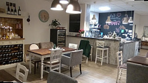 Sumas Cafe E Antipasti