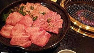 ぎゅうたん‎