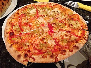 Enzo's Eiscafe Pizzeria
