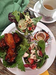 Mad Michael's Restaurant & Bakery