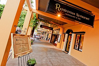 Restaurant Rendezvous