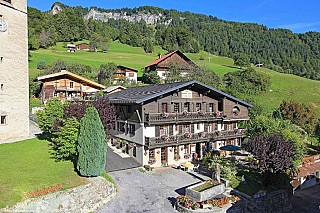 Chalet Hotel L'Eau Vive Restaurant