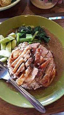 ร้านอาหาร เป็ดย่างเม้งกี่