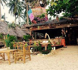 Hippies Bar And Restaurant