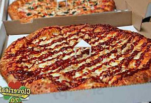 Cloverleaf Pizza