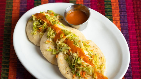 Pupusa Mixta