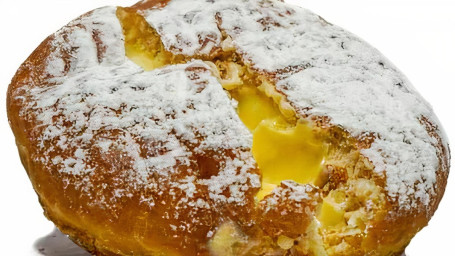 Ciambella Ripiena Di Crema