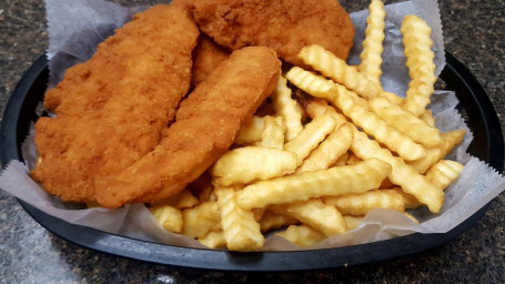 Cestino Di Pollo Tenero Con Patatine Fritte