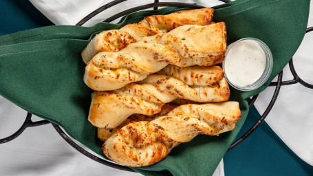 Garlic Parmesan Twists (Six Twists)