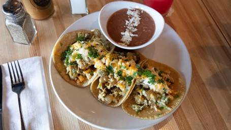 Chile Verde Con Papas Tacos