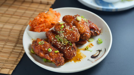 644. Honey Glazed Crispy Fried Chicken Wings Xiāng Má Bàng Bàng Jī Yì