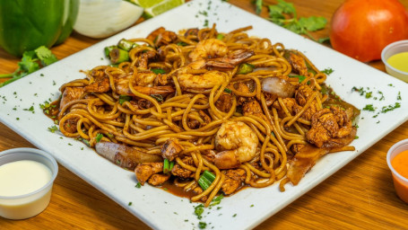 Chicken Sautéed Noodles With Shrimp