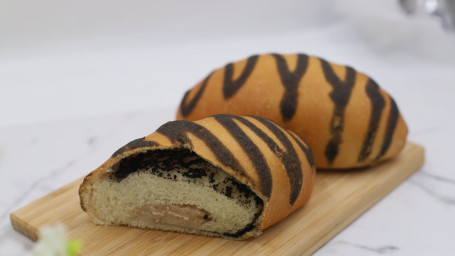 Taro Sesame Bun Yù Zhī Yuān Yāng Bǎo