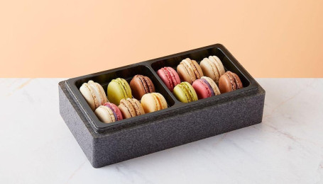 12 Gelato Macarons !!! Box Of 12