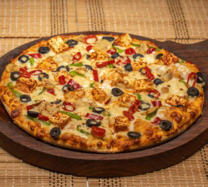 Butter Paneer Pizza 8