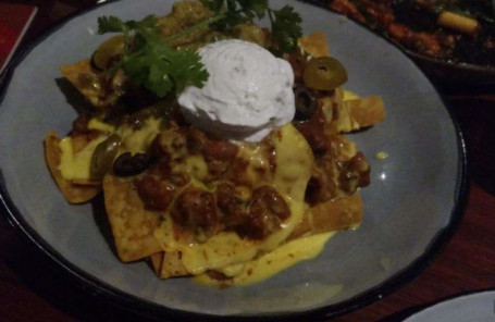 Creamy Chicken Nachos