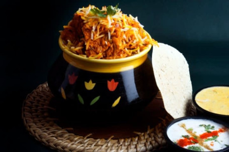 Hyderabadi Veg Biryani (1 Porzione)