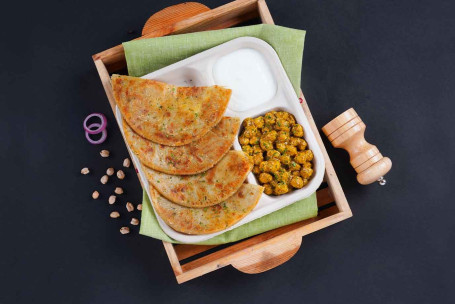 Aloo Paratha Chole Cagliata Lunchbox