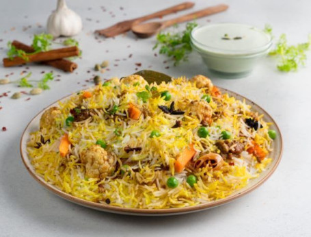 Hyderabadi Dum Veg Biryani (Per 1 Persona)