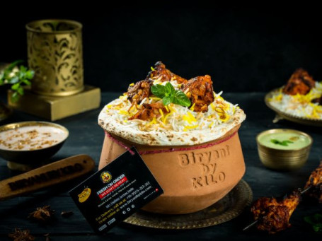 Chicken Tikka Biryani [1/2Kg] Per 1-2 Porzioni