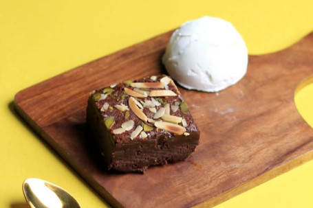 Brownie Al Cioccolato Belga Con Gelato