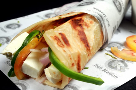 Makhni Paneer Roll