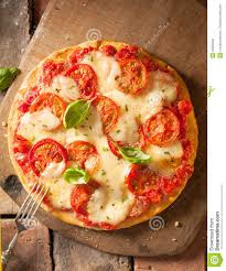 Medium Onion Tomato Pizza