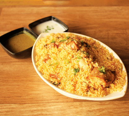 Chicken Biryani [1 Pc] Chicken [1] Egg [1] Aloo)