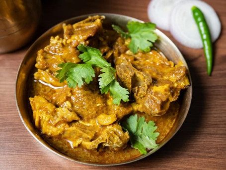 Dhonepatta Kacha Lanka Mangsho (3 Pcs)