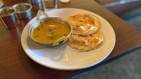 Parotta With Chicken Salna