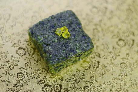 Pista Barfi (1 Pcs)