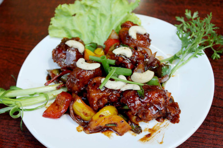 Stir Fried Roasted Chicken (8 Pcs)