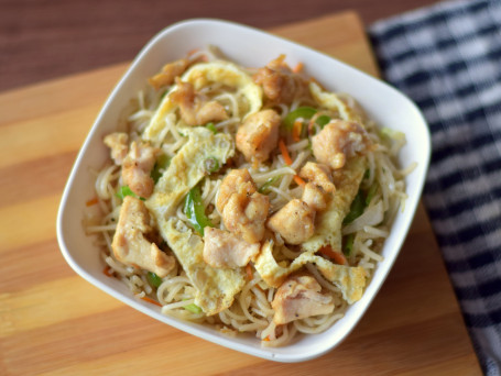 Noodles Di Pollo Hakka Regolari