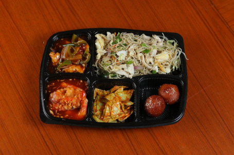 Chicken Hakka Noodles Chilli Chicken Gravy Prawns In Hot Garlic Sauce Gulab Jamun Kimchi Salad