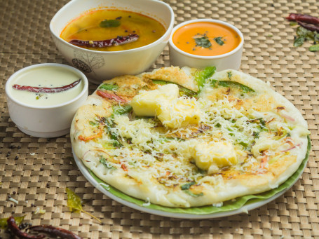 Butter Cheese Mixed Uttapam