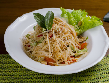 Som Tom Salad (Thailand) (Signature Dish)