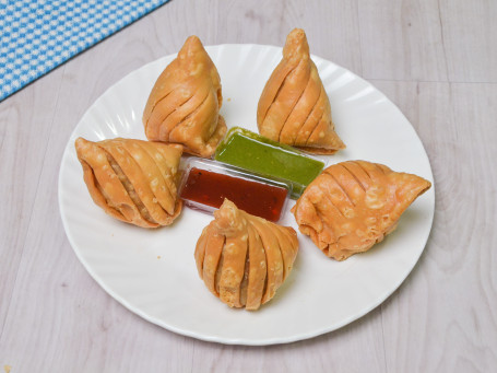 Chowmein Samosa (5 Pcs)