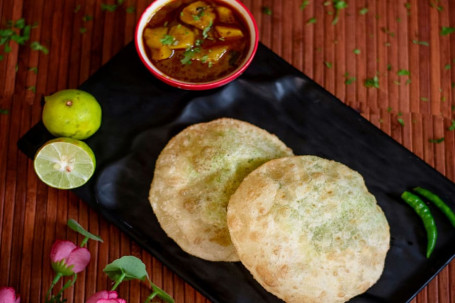 Matar Khasta Kachori (1Pc)