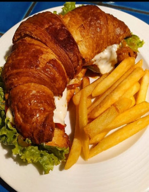 Vegetable Croissant Sandwich