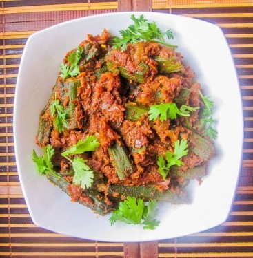 Okra E Carne